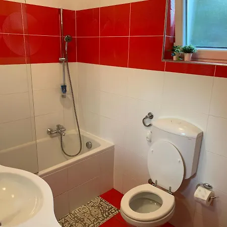 Katja Apartman *